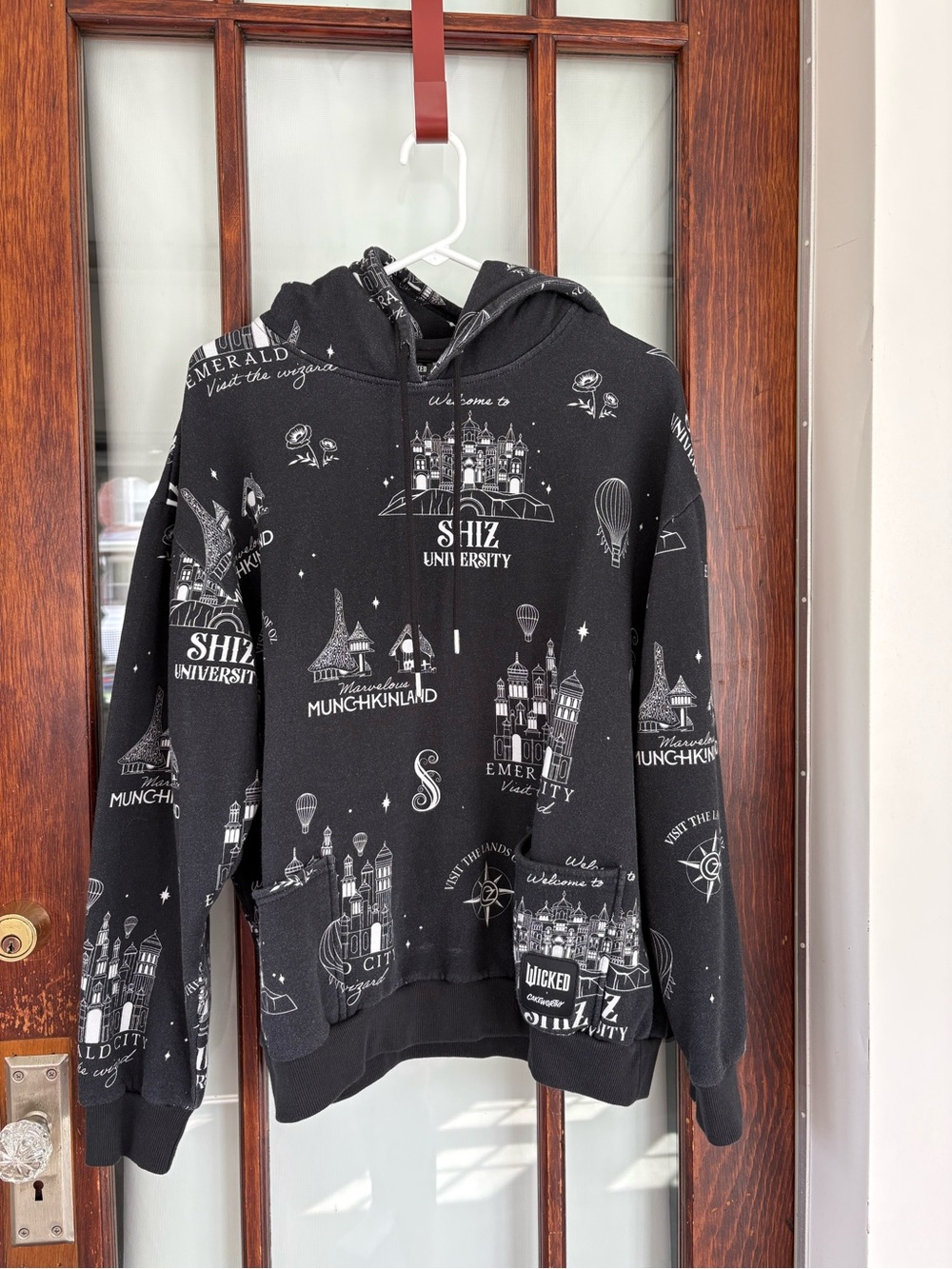 Cakeworthy Wicked Hoodie XL